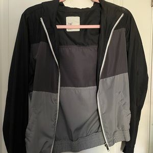 Black and grey color block light windbreaker
